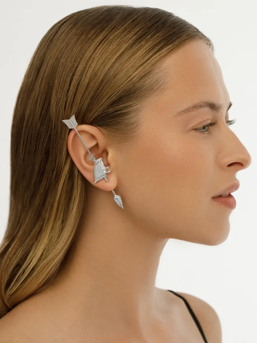 Кафф «Царевна-лягушка» с бриллиантами