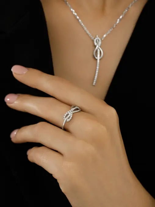 Кольцо «Узел любви» с бриллиантами ROMAN NIKONOV