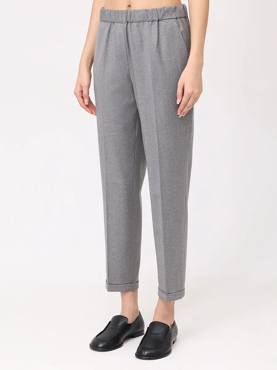 Костюм из шерсти и вискозы