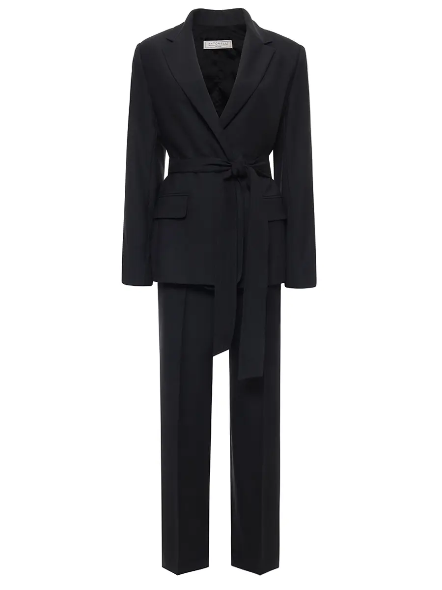 Костюм однотонный