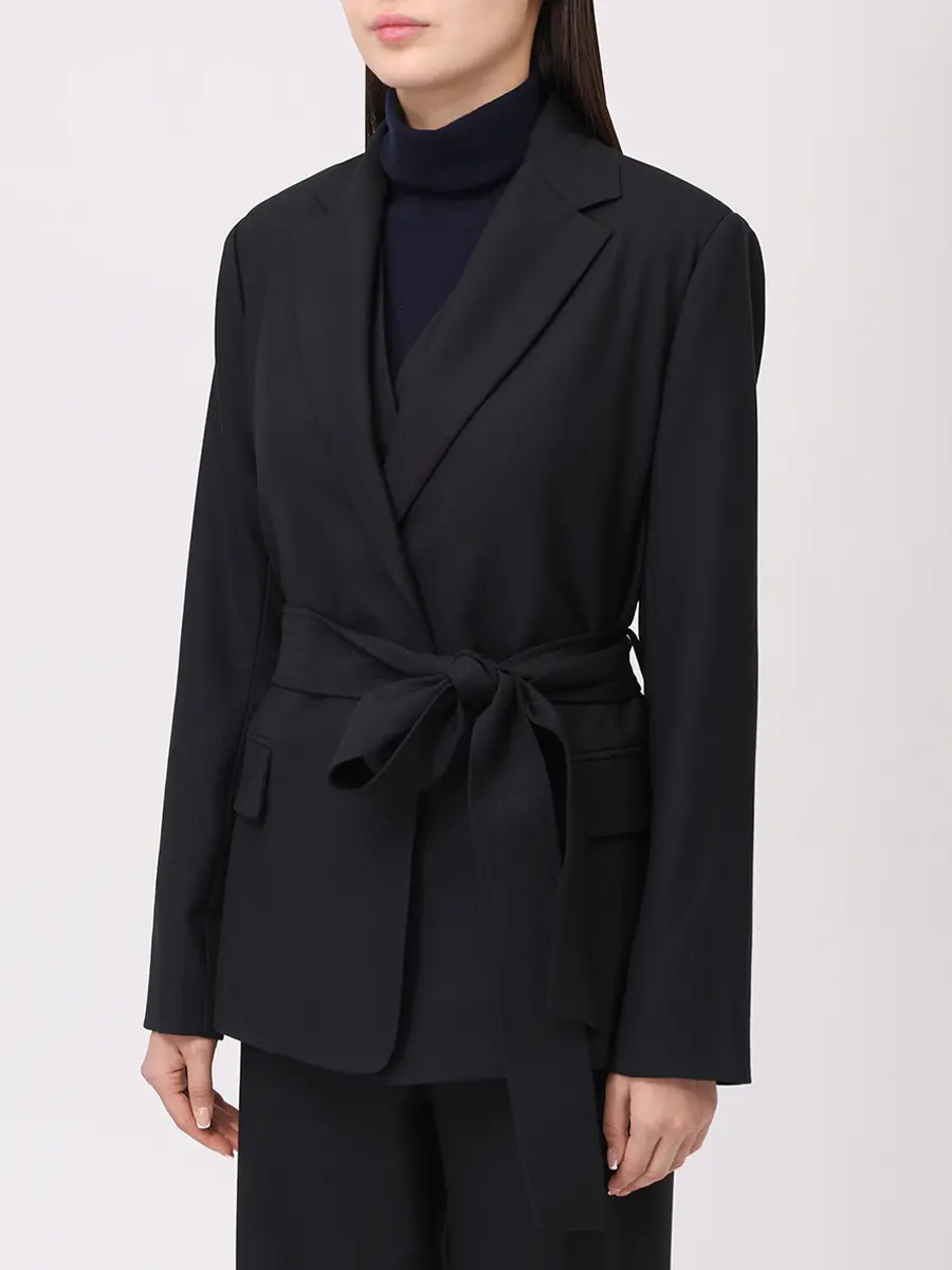 Костюм однотонный