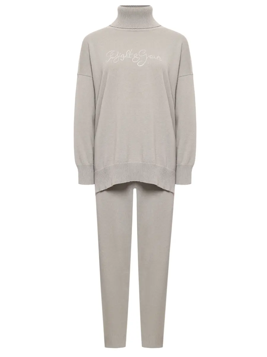 Костюм шерстяной