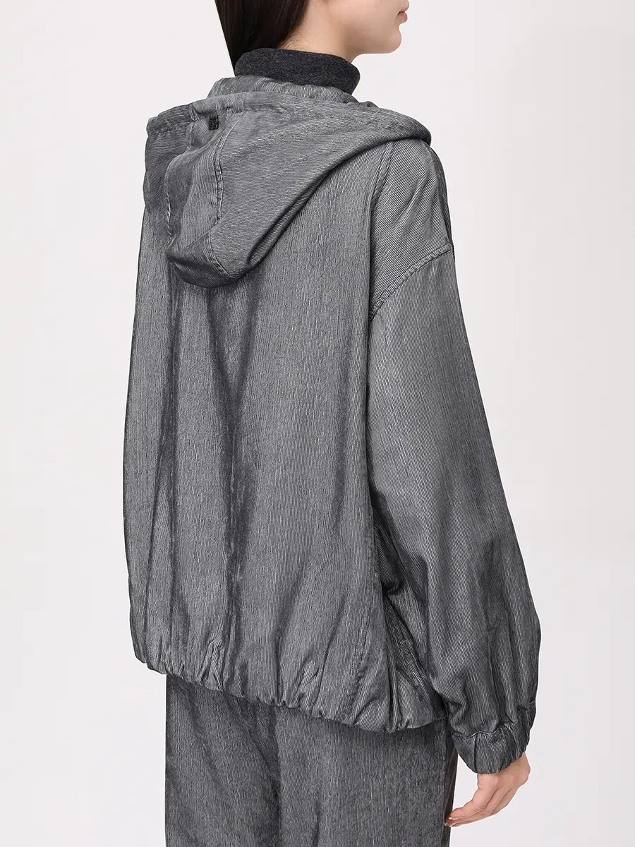 Костюм из вискозы