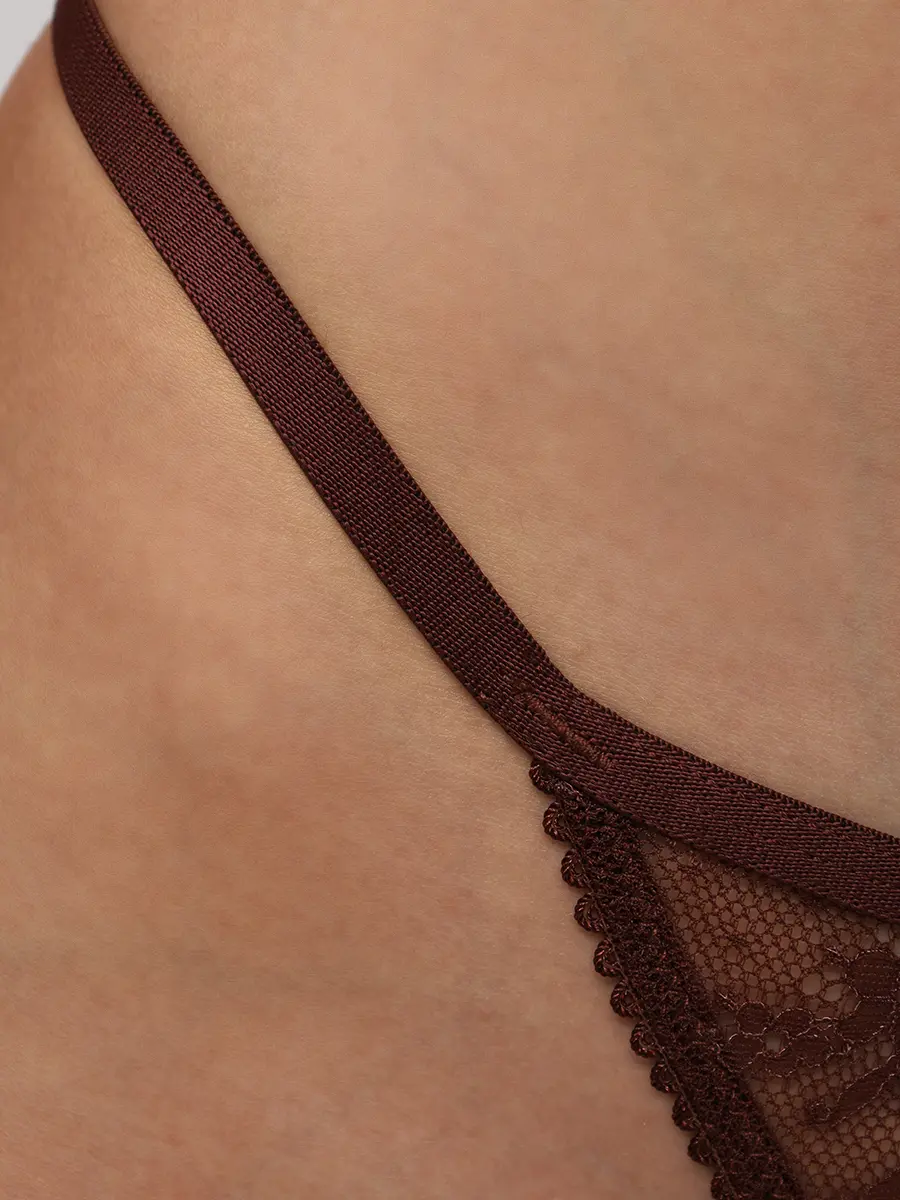 Трусы-стринг кружевные