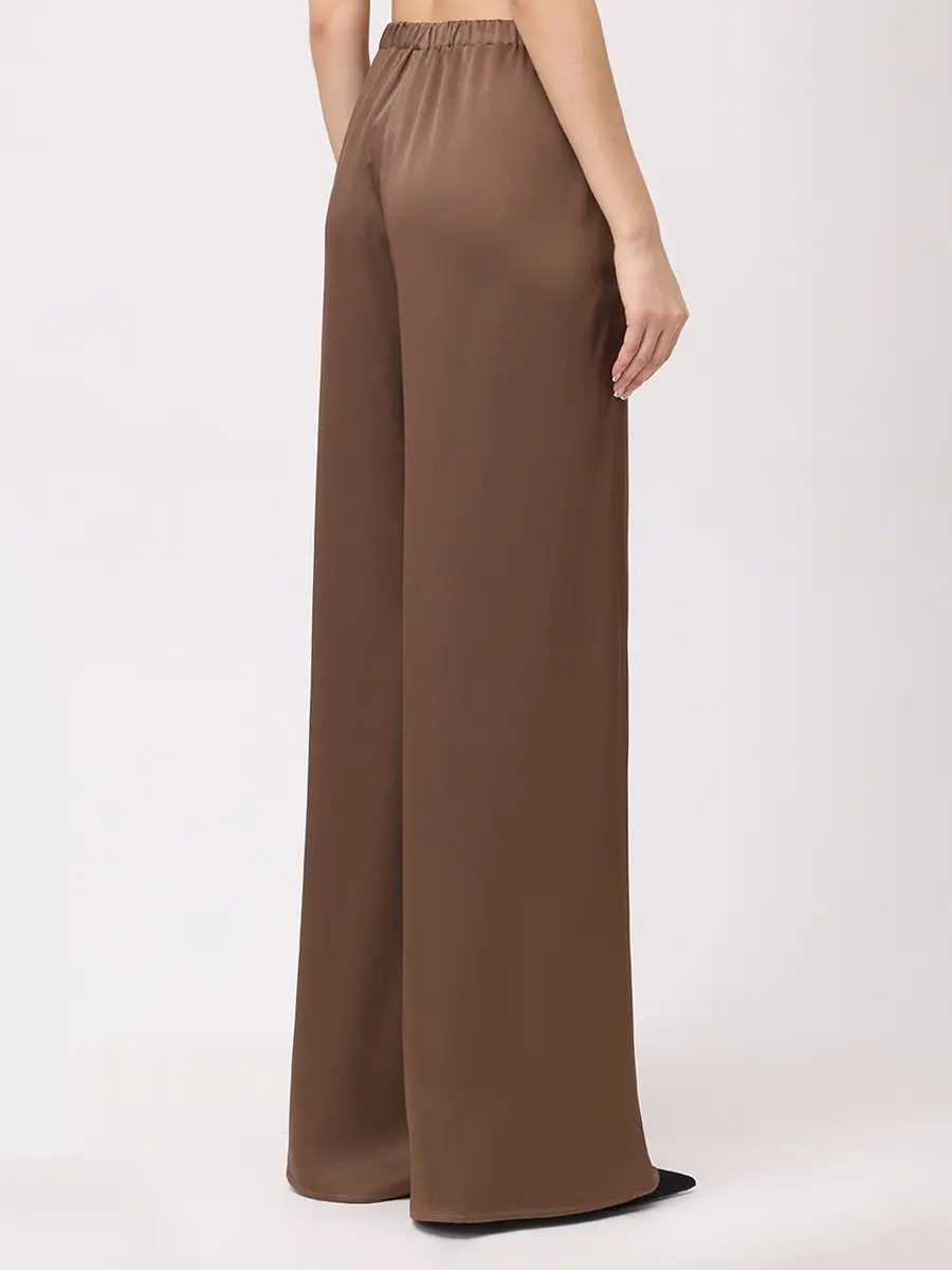 Костюм однотонный