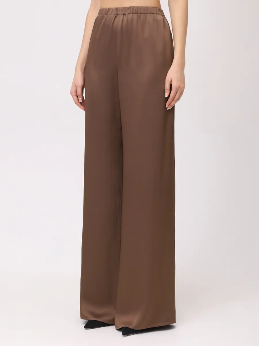 Костюм однотонный