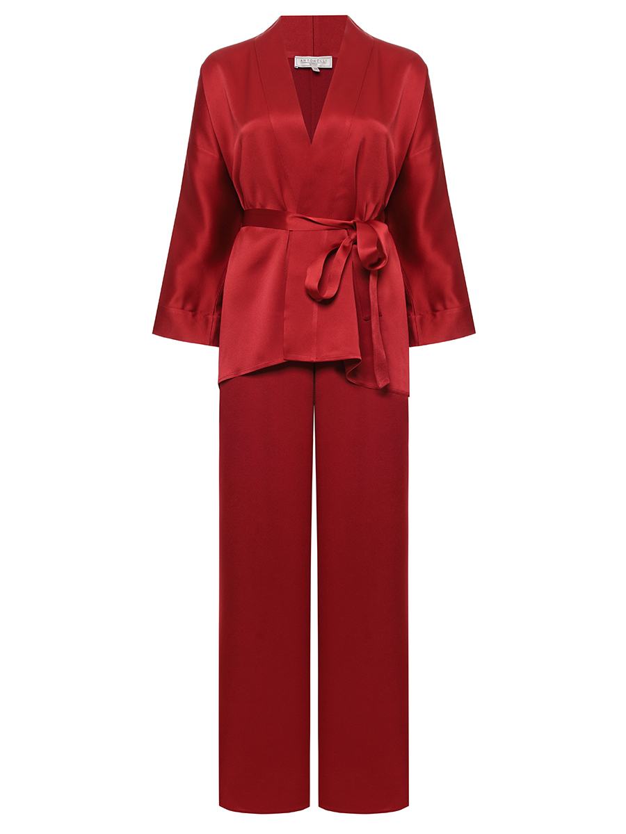 Костюм однотонный