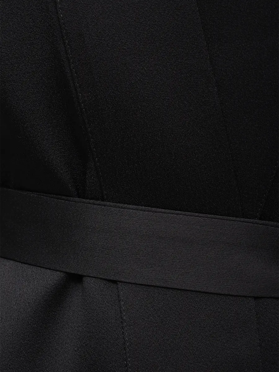 Костюм однотонный