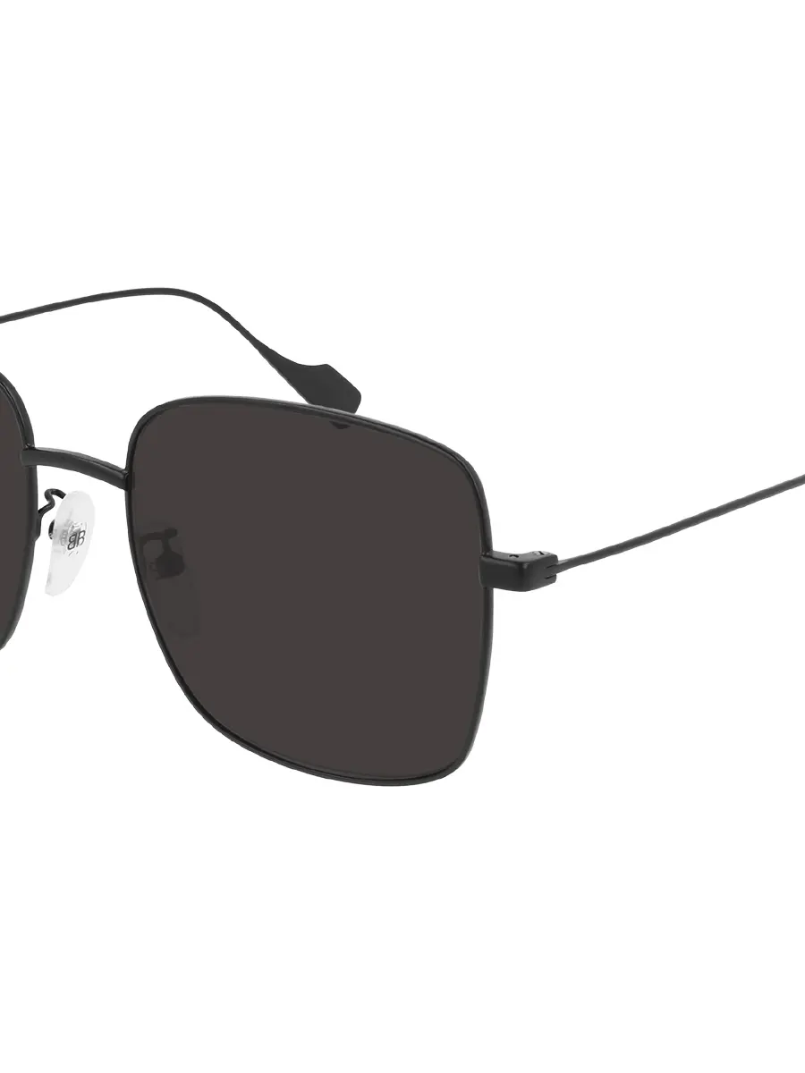 Очки солнцезащитные