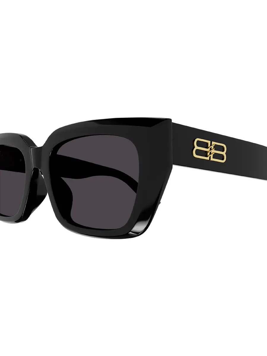 Очки солнцезащитные