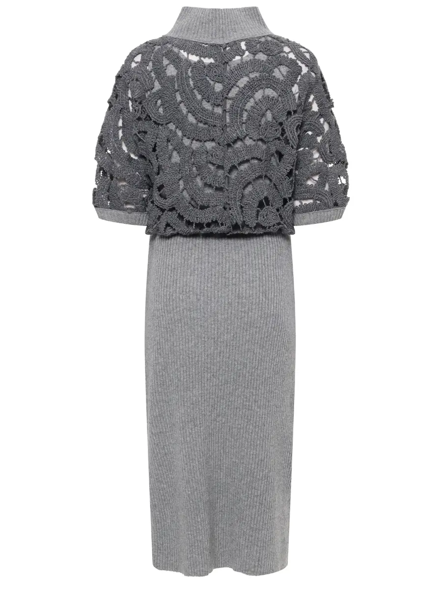 Платье вязаное