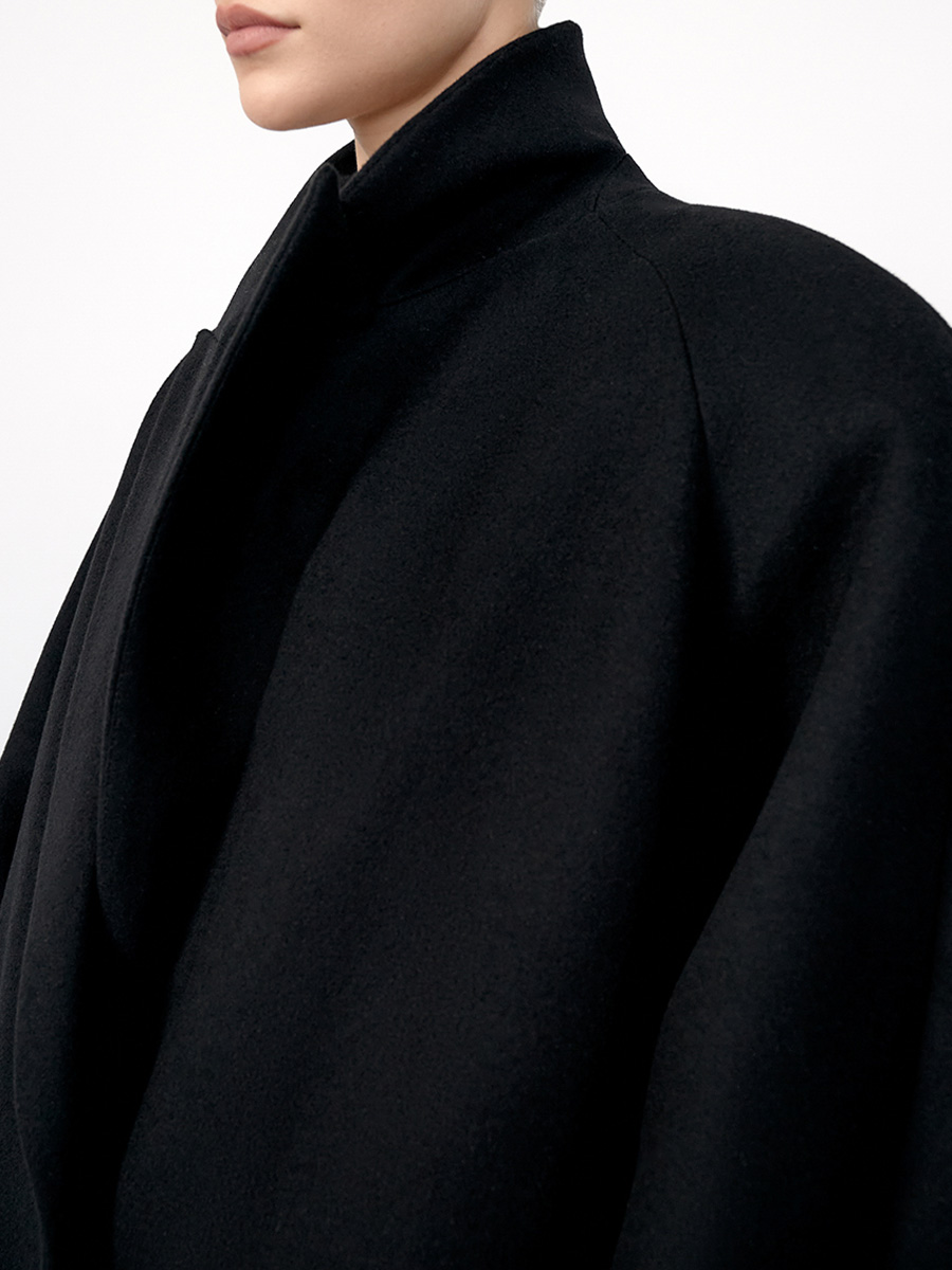 Пальто шерстяное