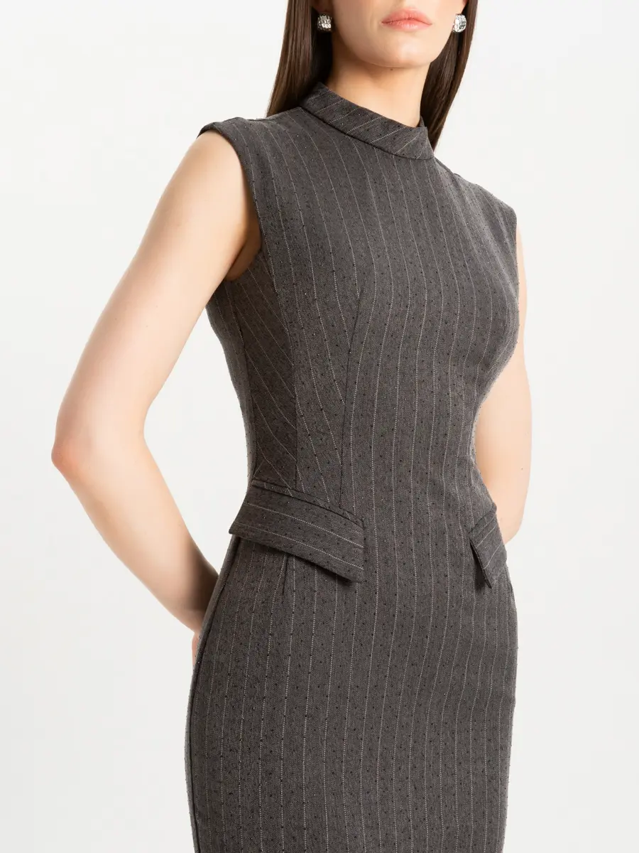 Платье в полоску