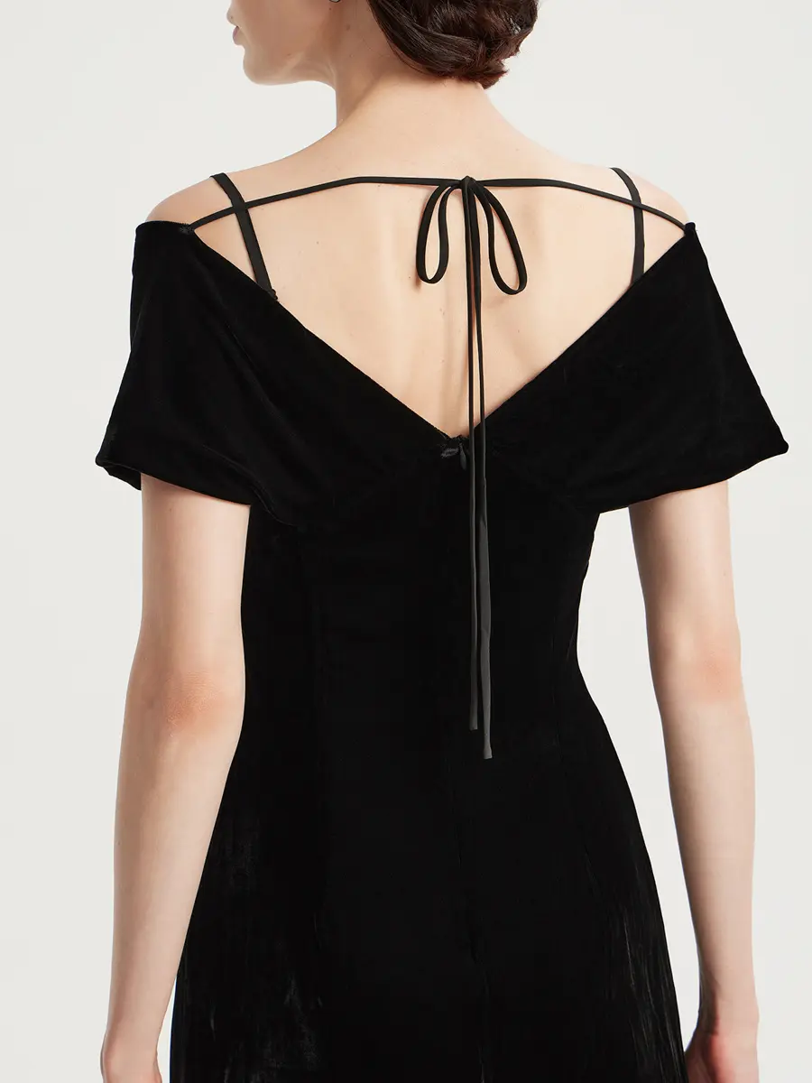 Платье бархатное