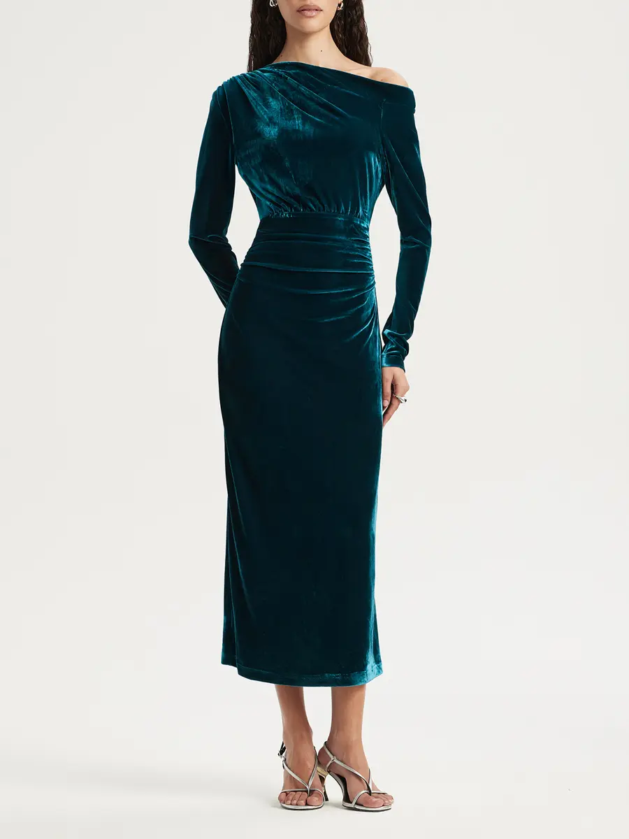 Платье бархатное