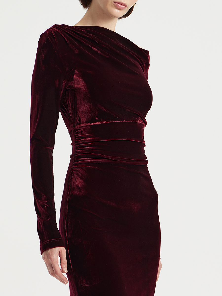 Платье бархатное