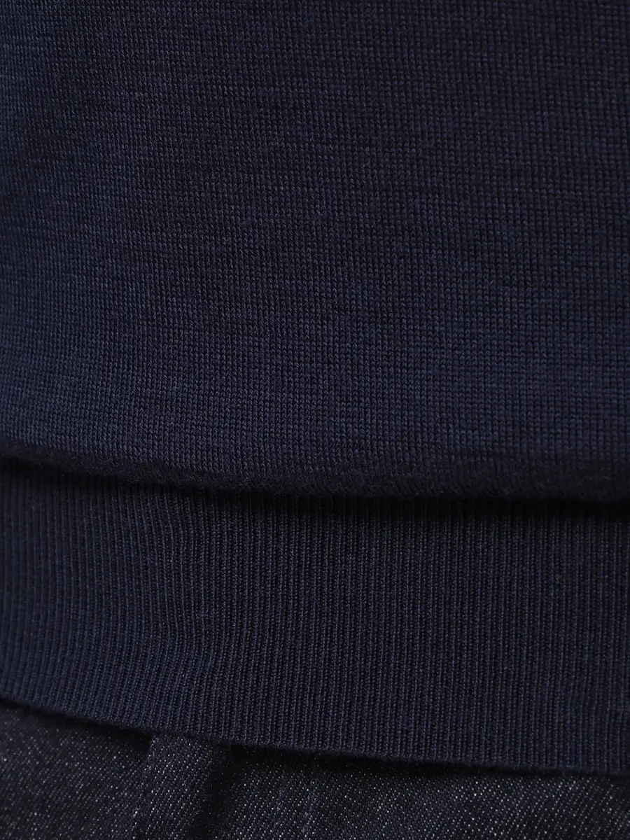 Джемпер из шерсти и тенселя