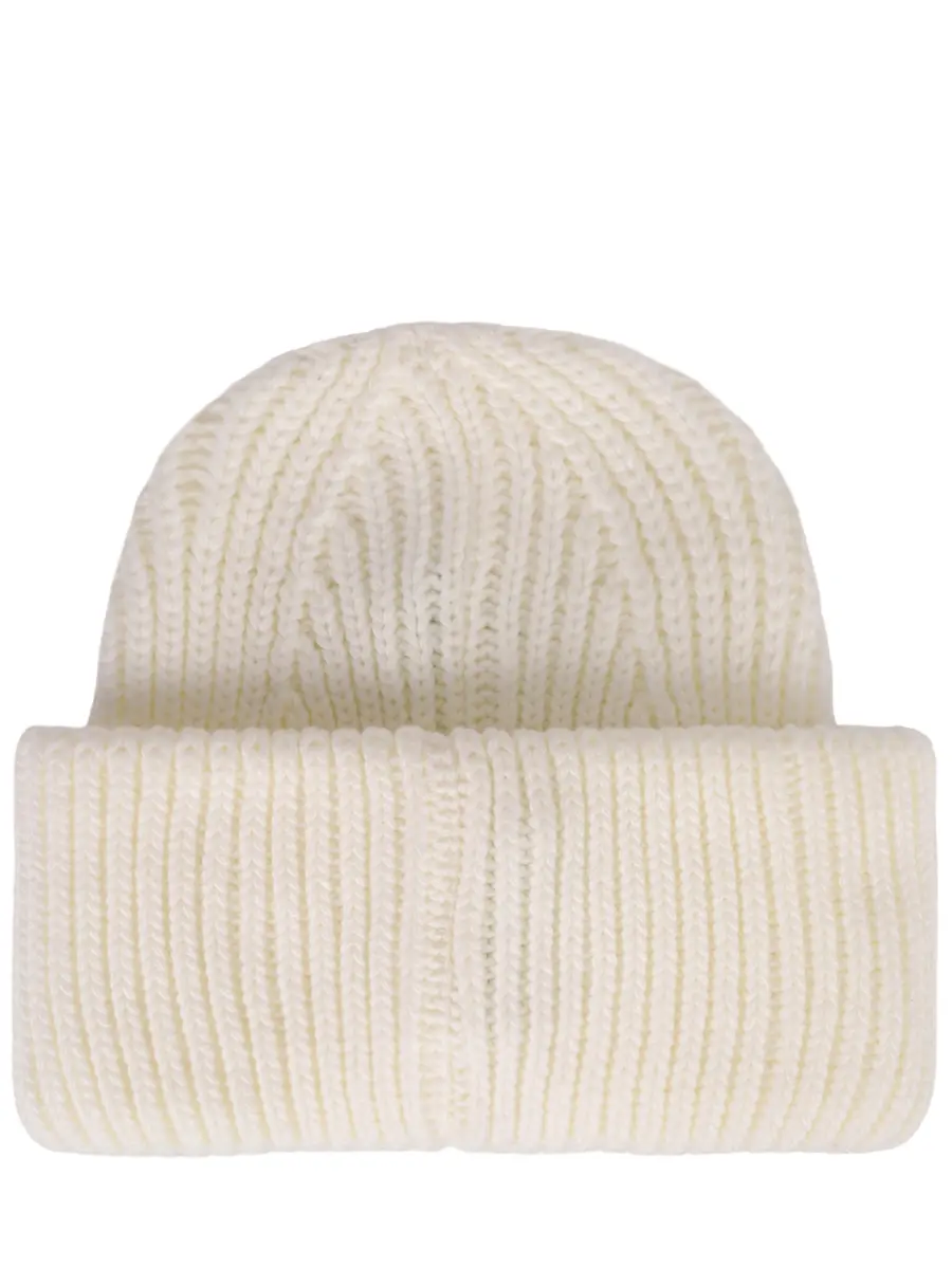 Шапка вязаная