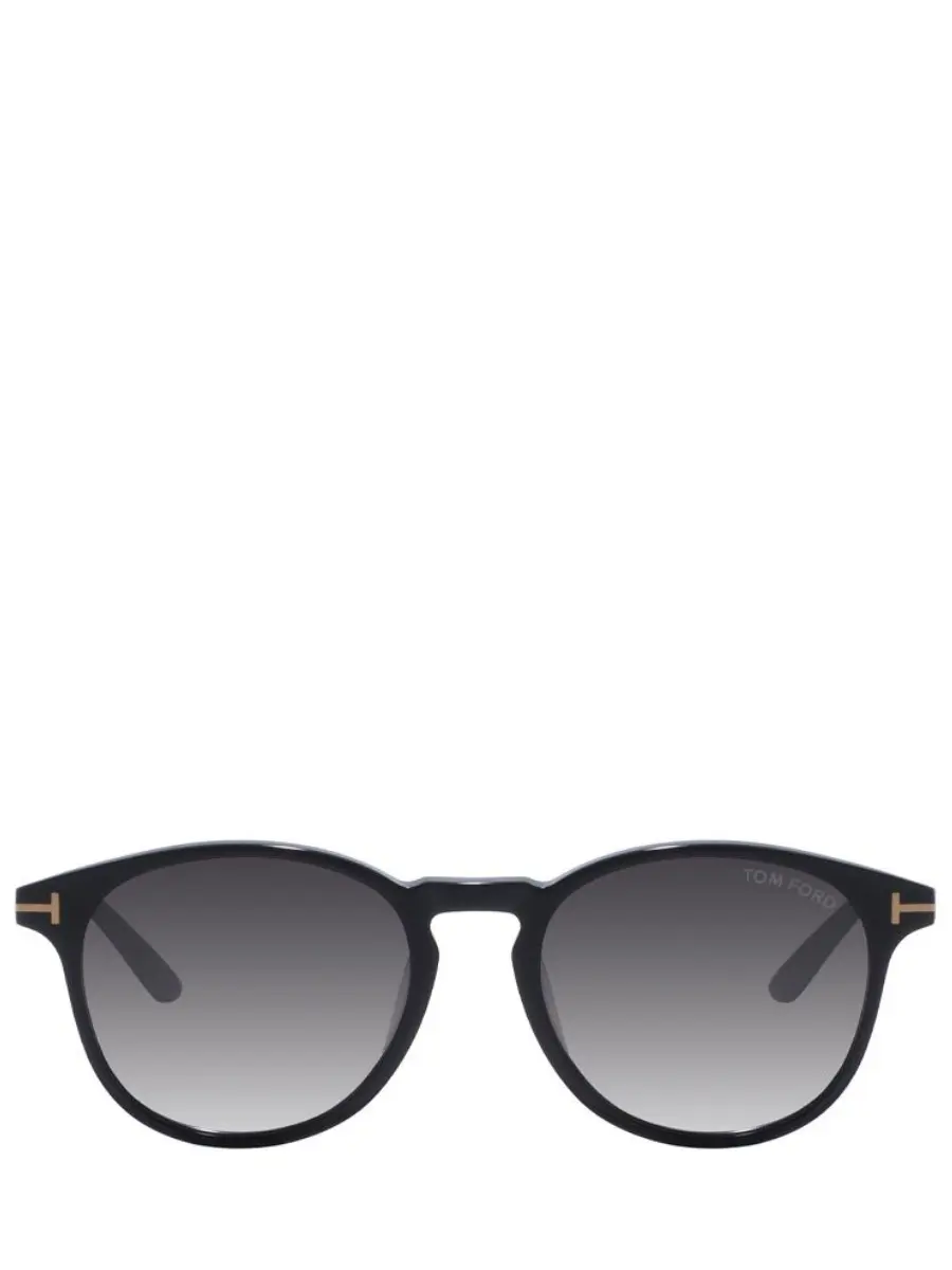 Очки солнцезащитные