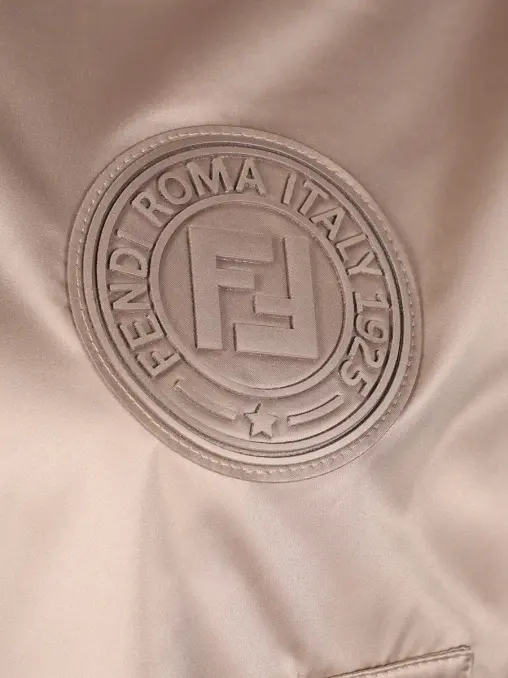 Ветровка однотонная FENDI