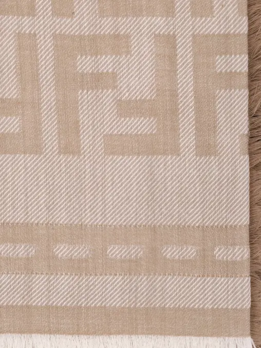 Платок шерстяной FENDI