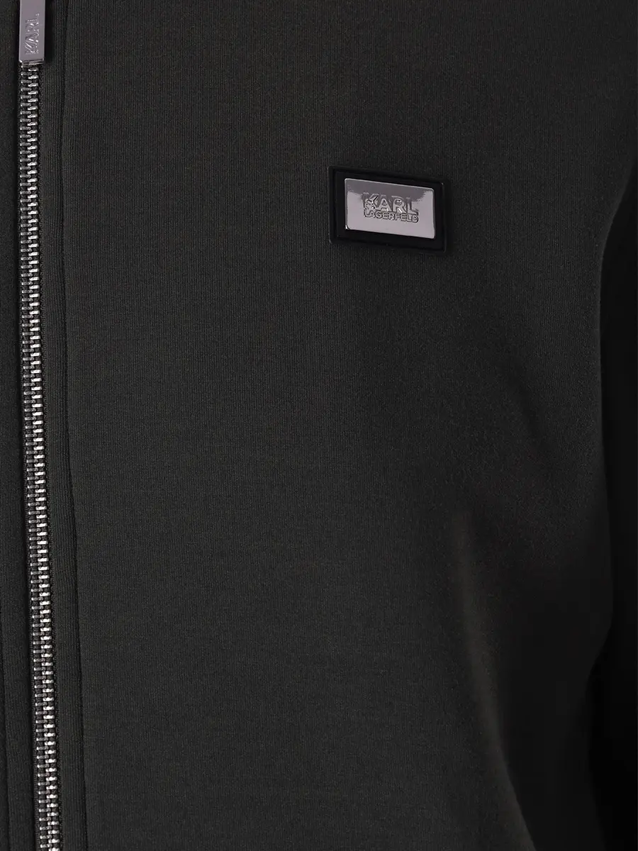 Костюм однотонный