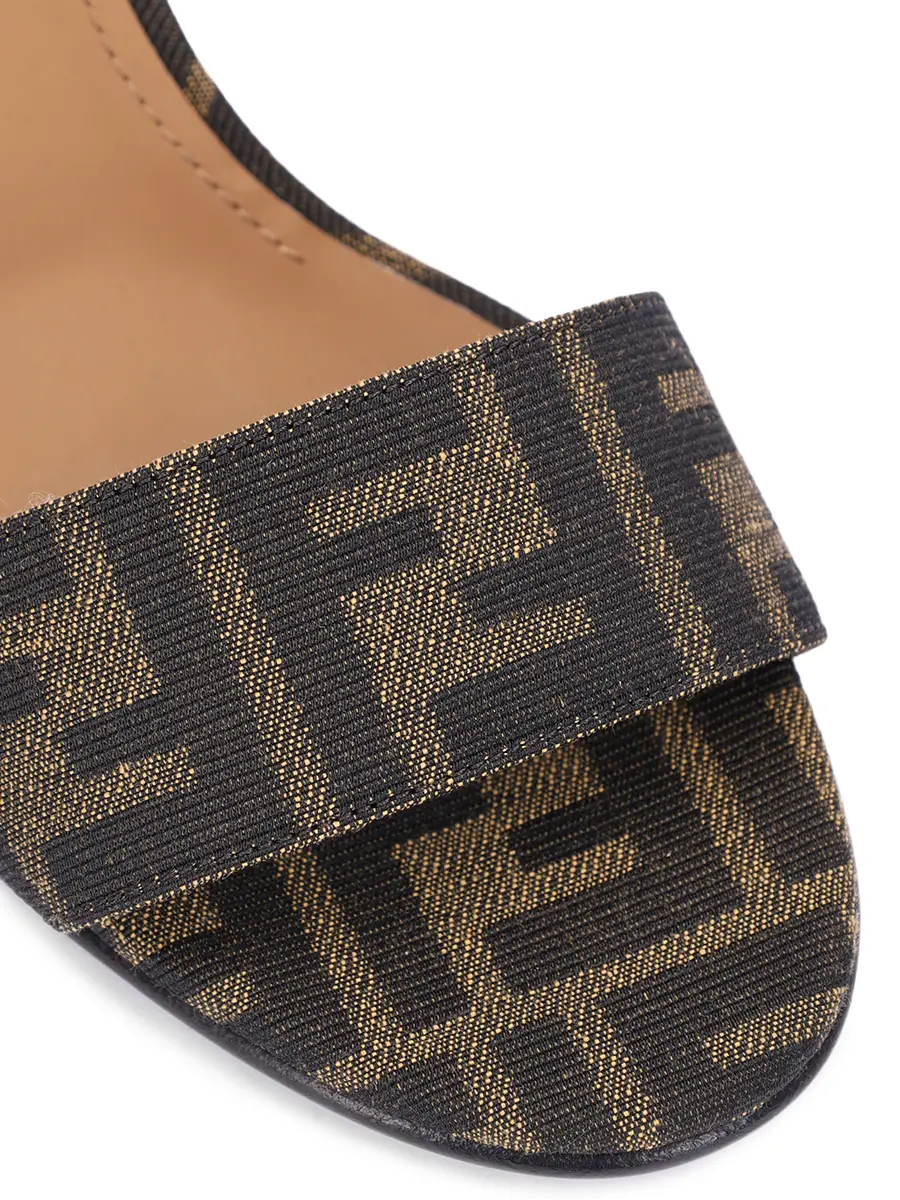 Босоножки комбинированные