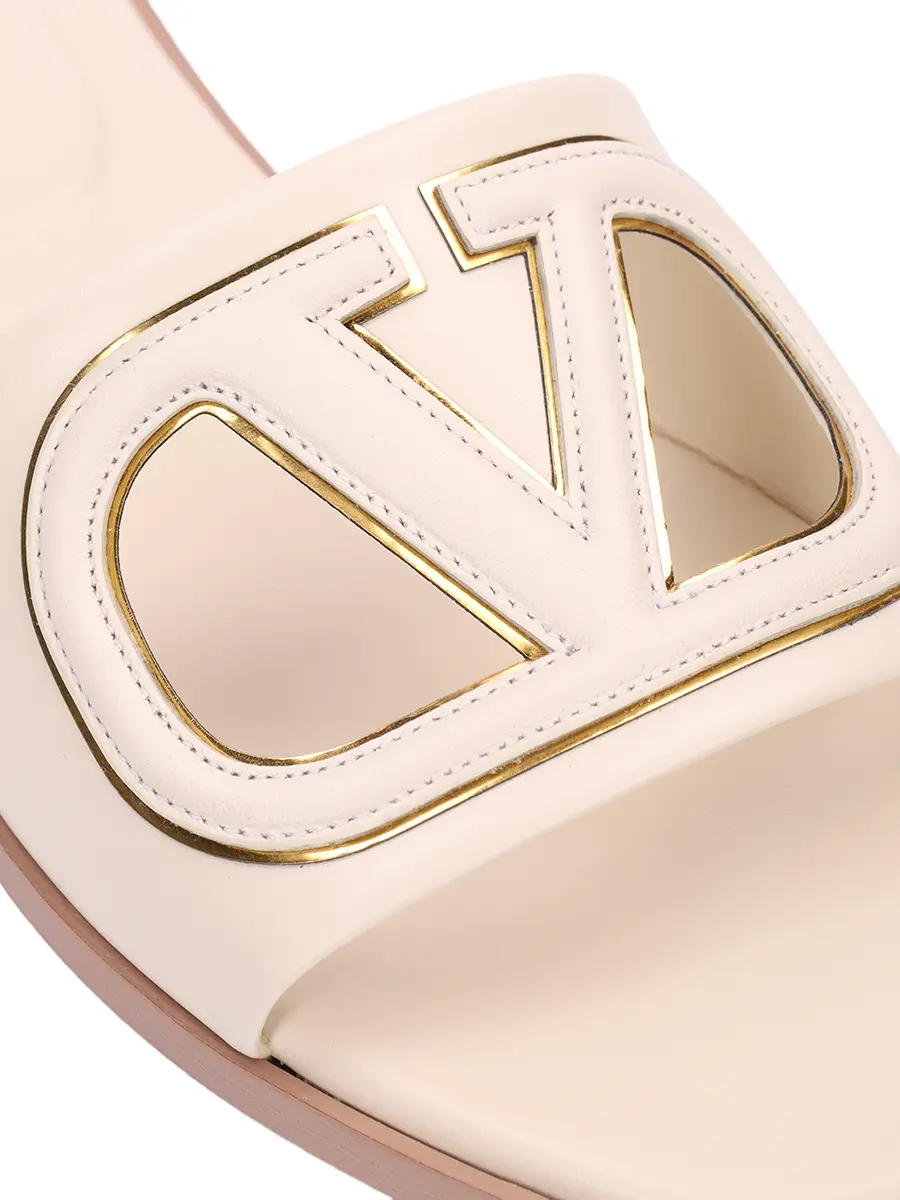 Шлепанцы кожаные