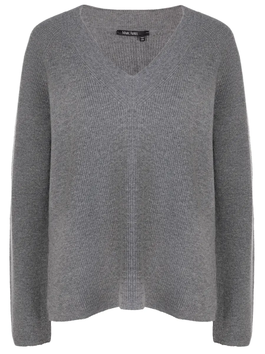 Пуловер шерстяной