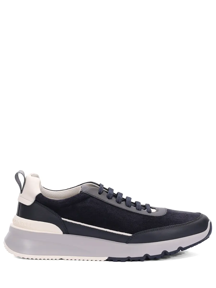 Кроссовки замшевые