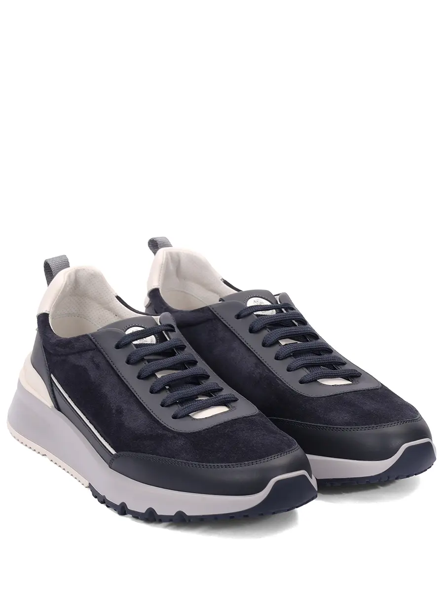 Кроссовки замшевые