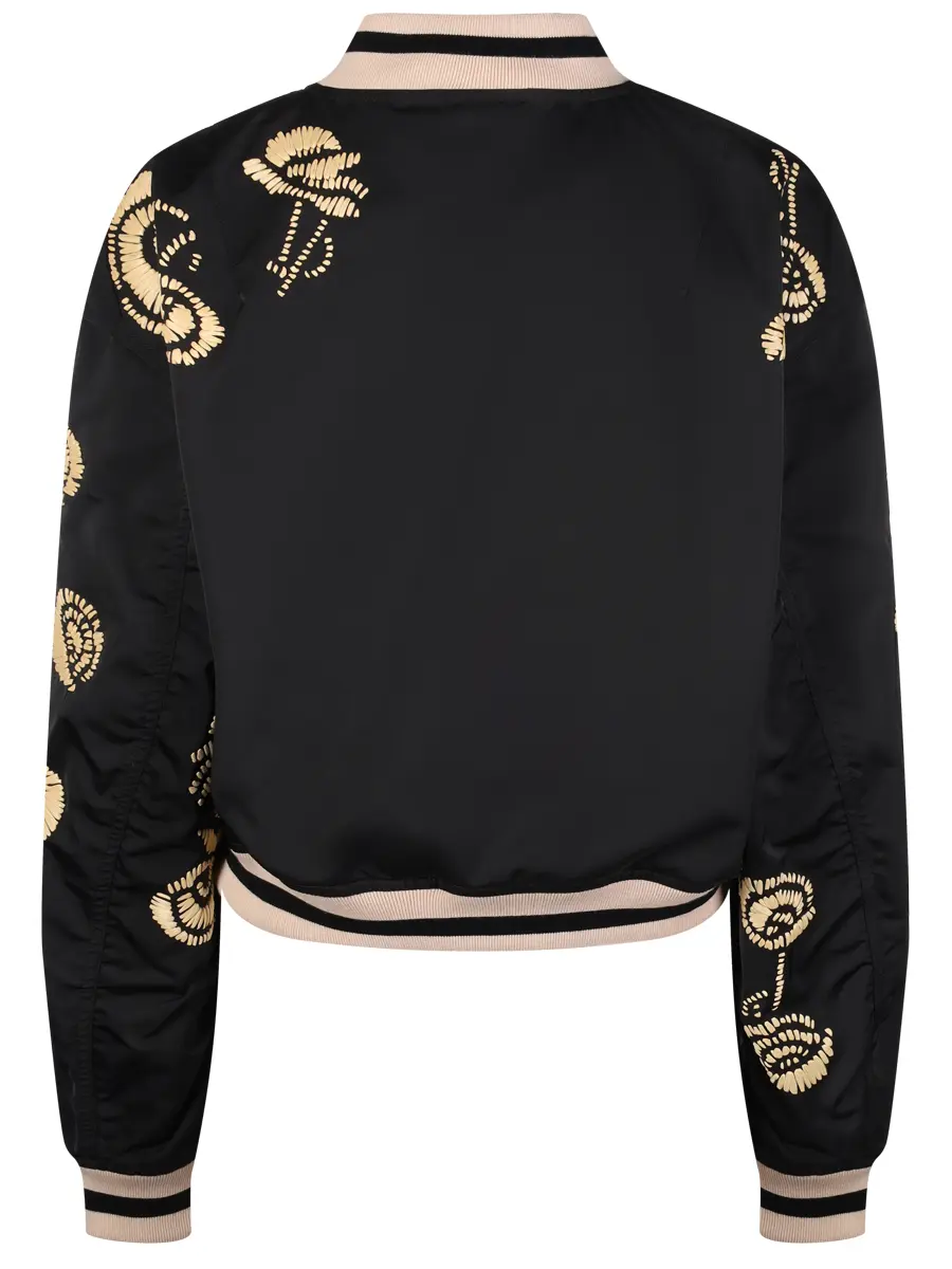 Бомбер с вышивкой
