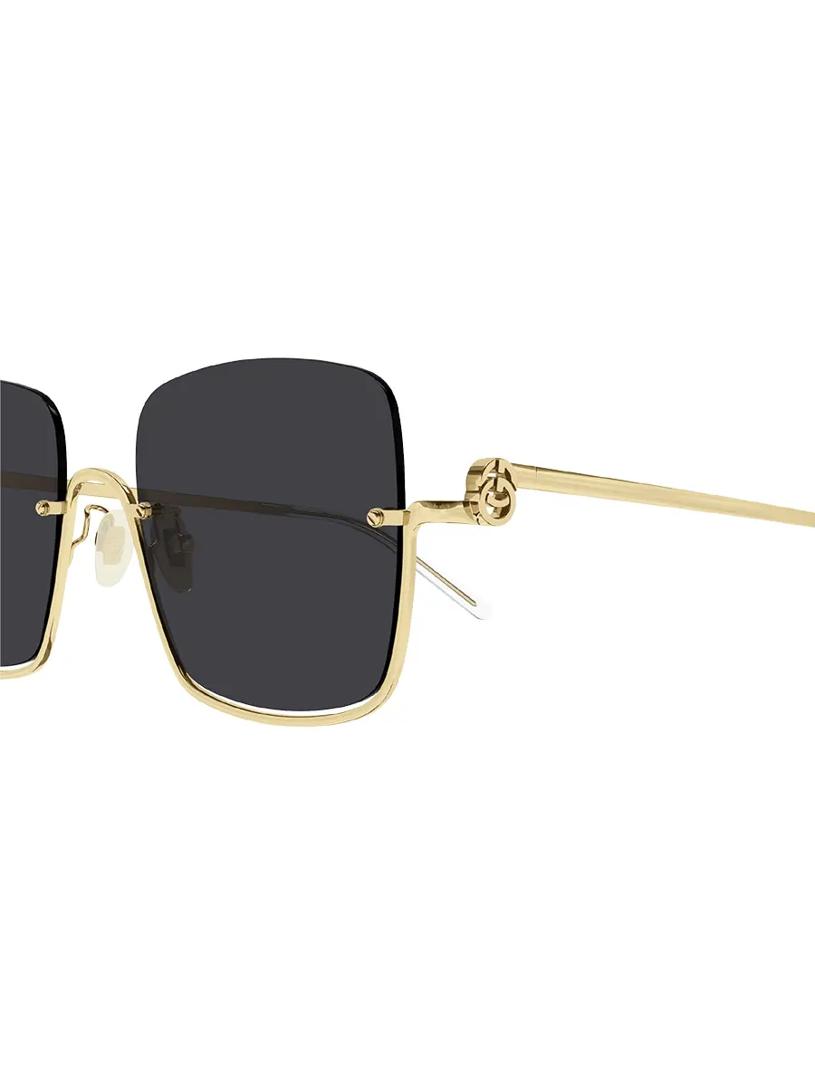 Очки солнцезащитные