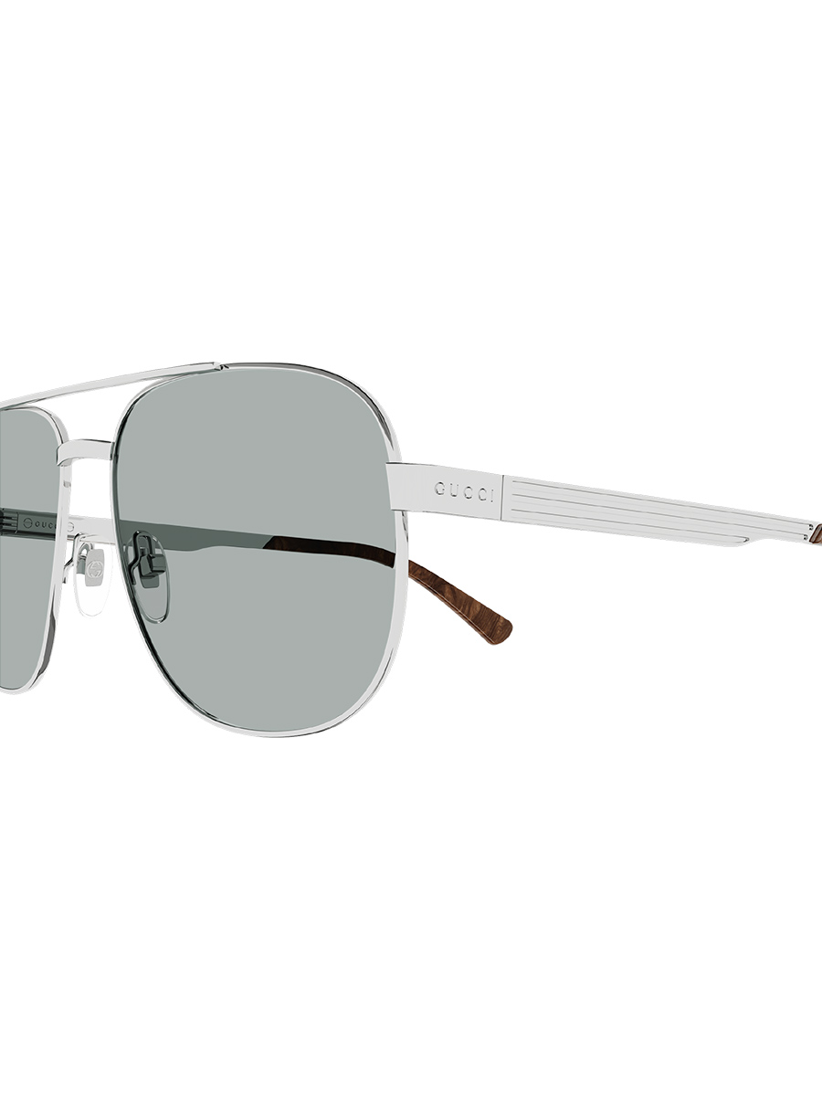 Очки солнцезащитные