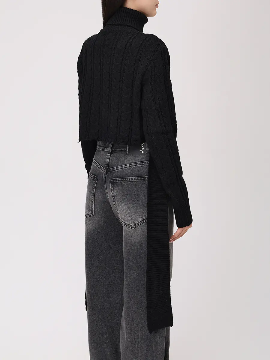 Свитер шерстяной