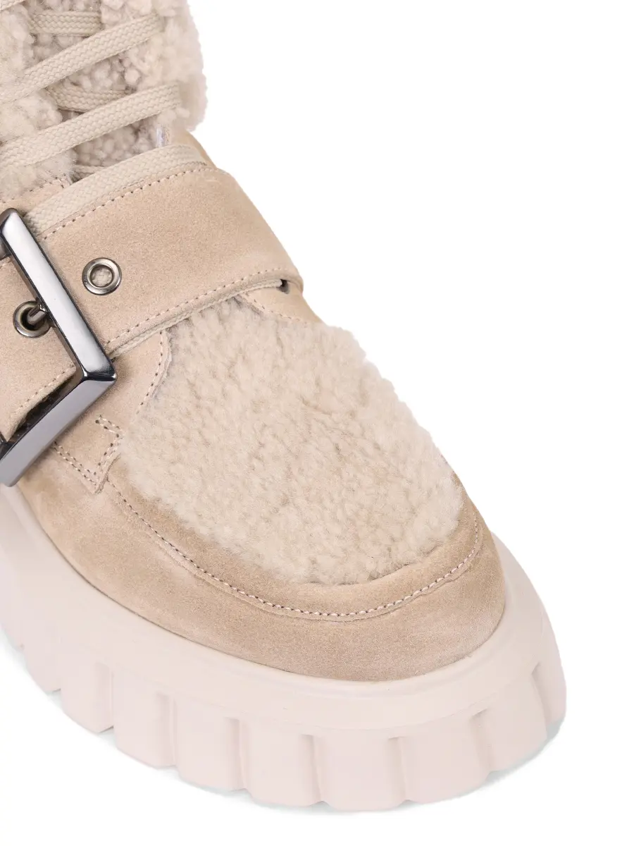 Ботинки замшевые на меху