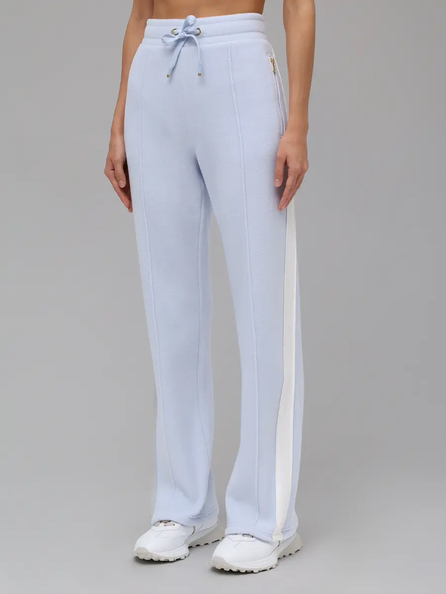 Костюм спортивный