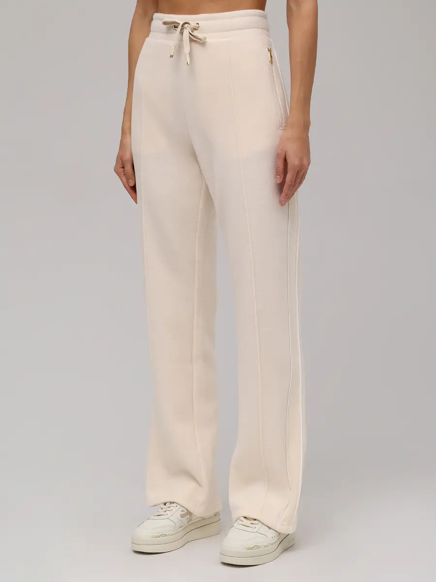 Костюм спортивный