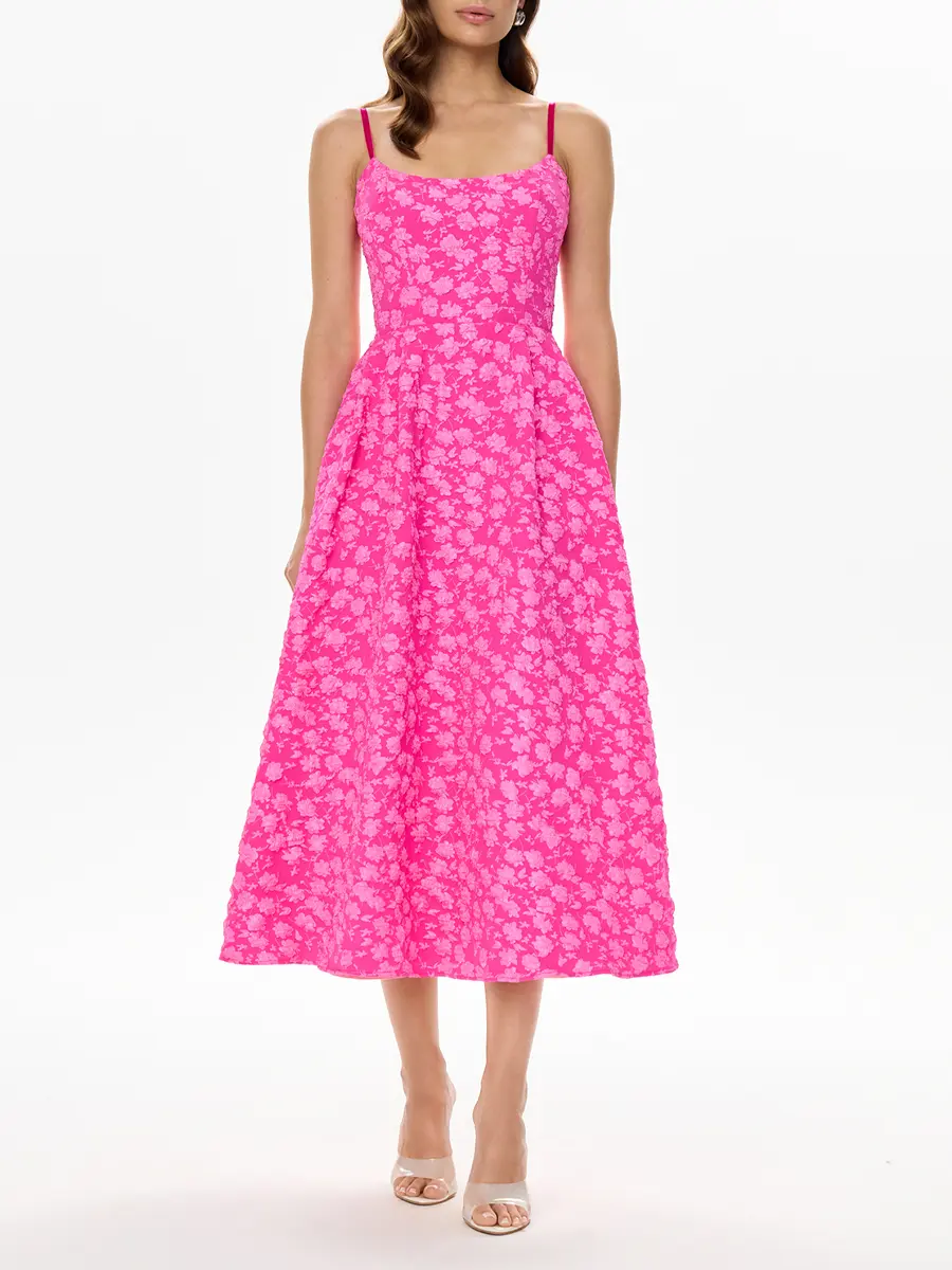 Платье из жаккарда