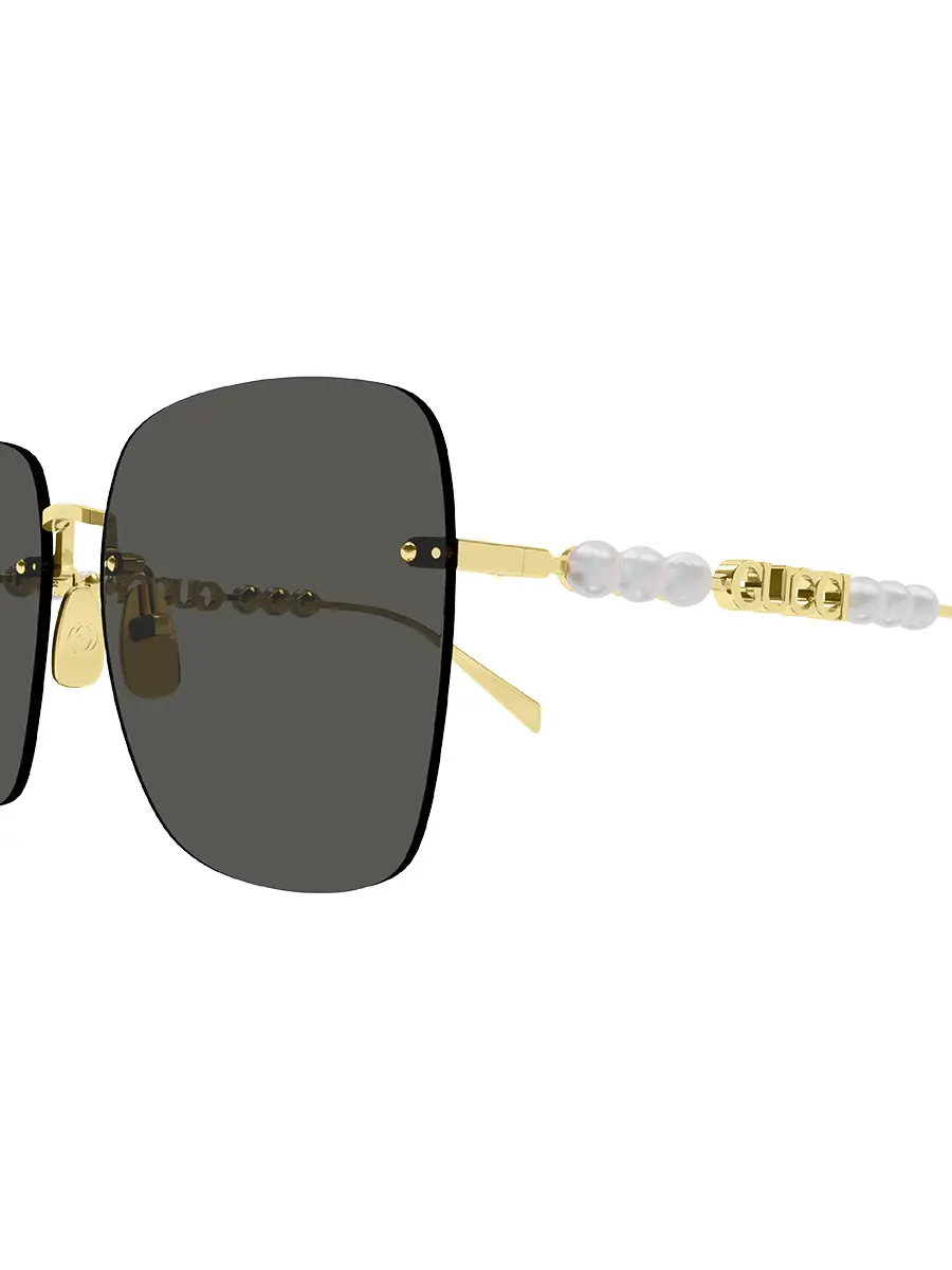 Очки солнцезащитные