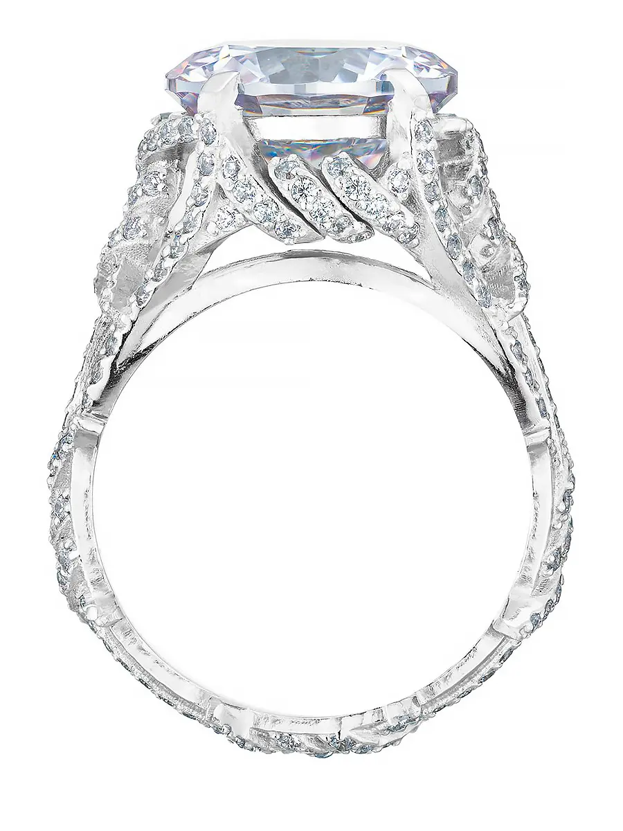 Перстень с фианитом