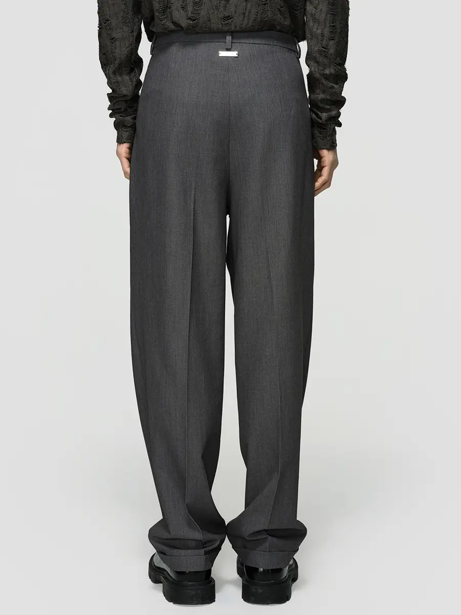 Брюки однотонные Classic pants with metal accessory