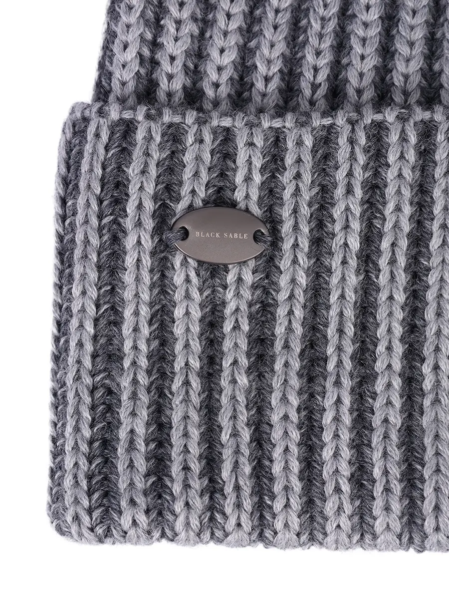 Шапка Бриошь шерстяная с мехом соболя