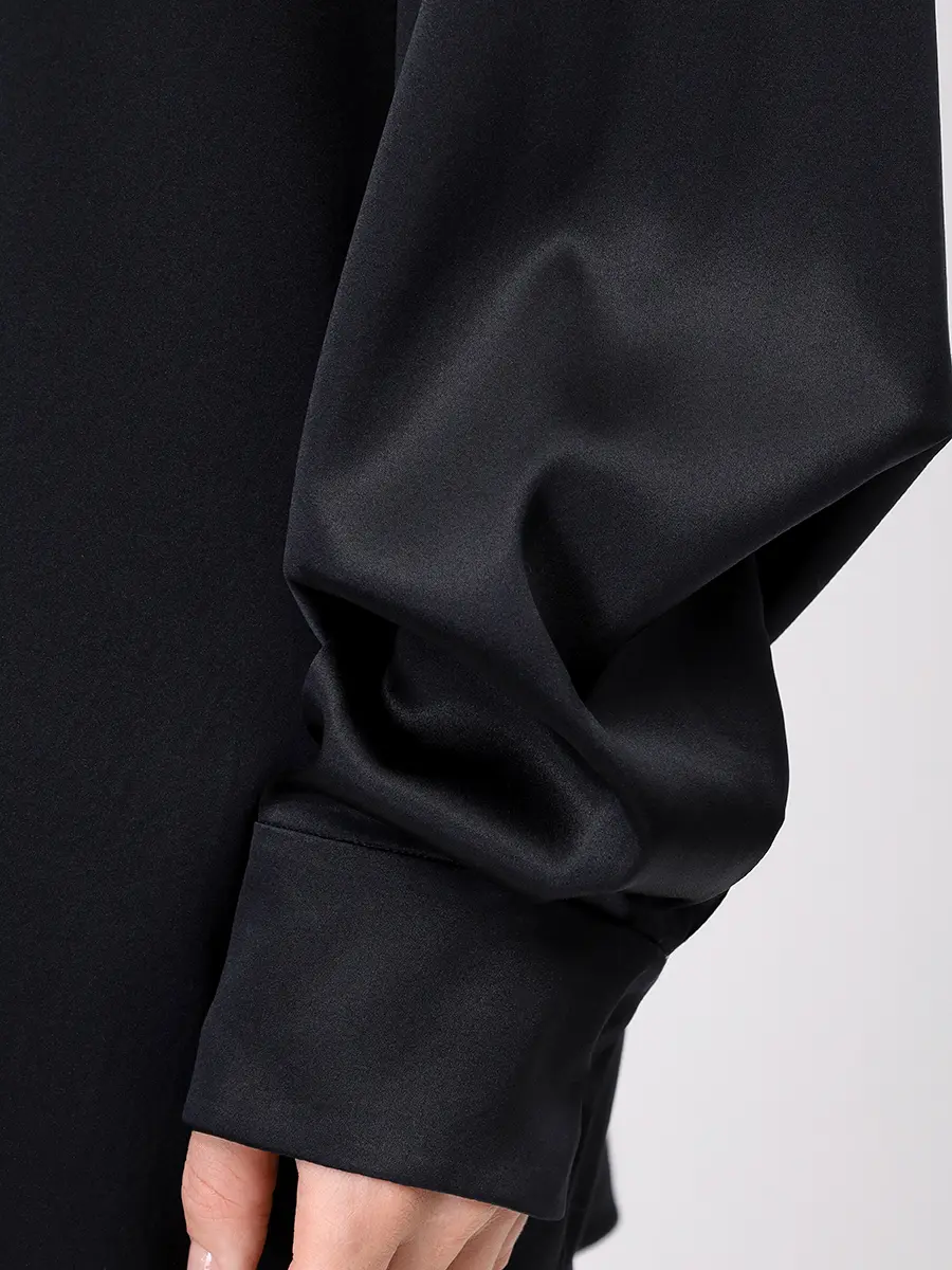 Костюм шелковый