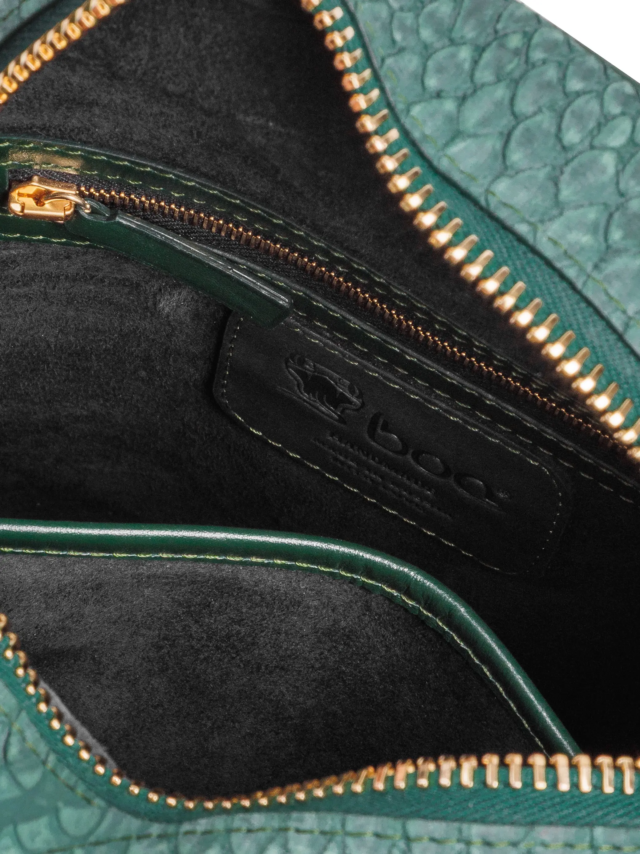 Сумка из кожи питона