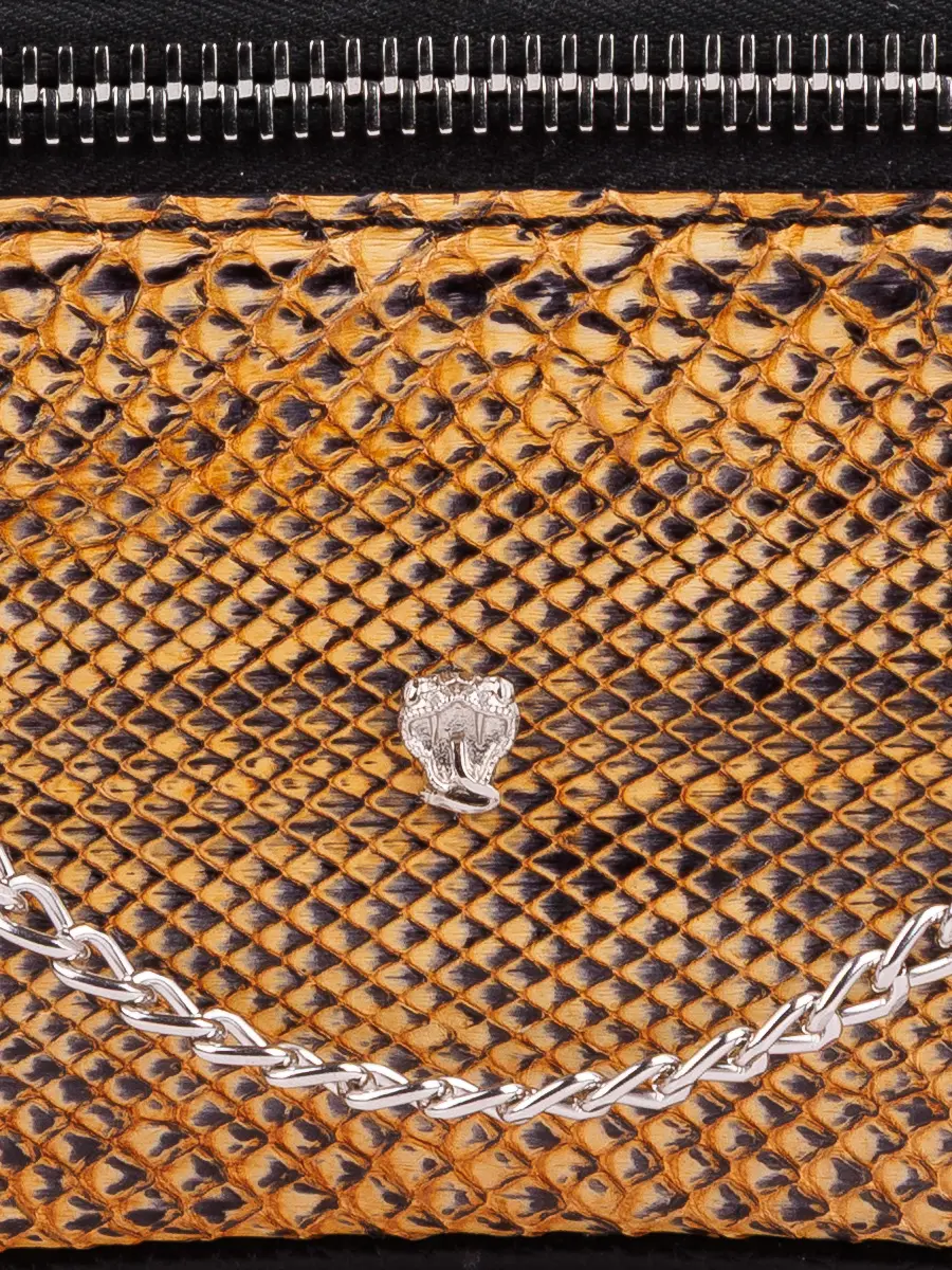 Сумка из кожи питона