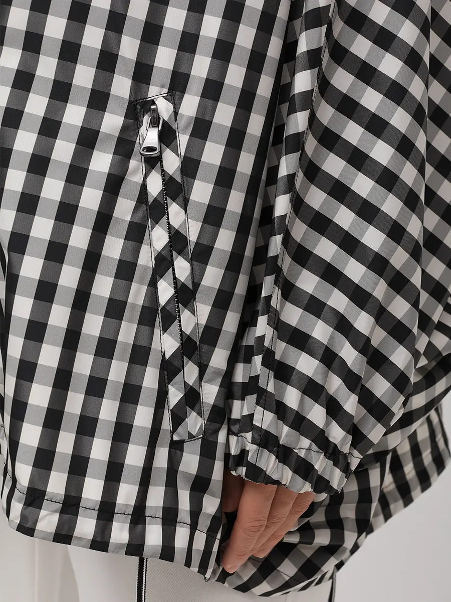 Ветровка в клетку