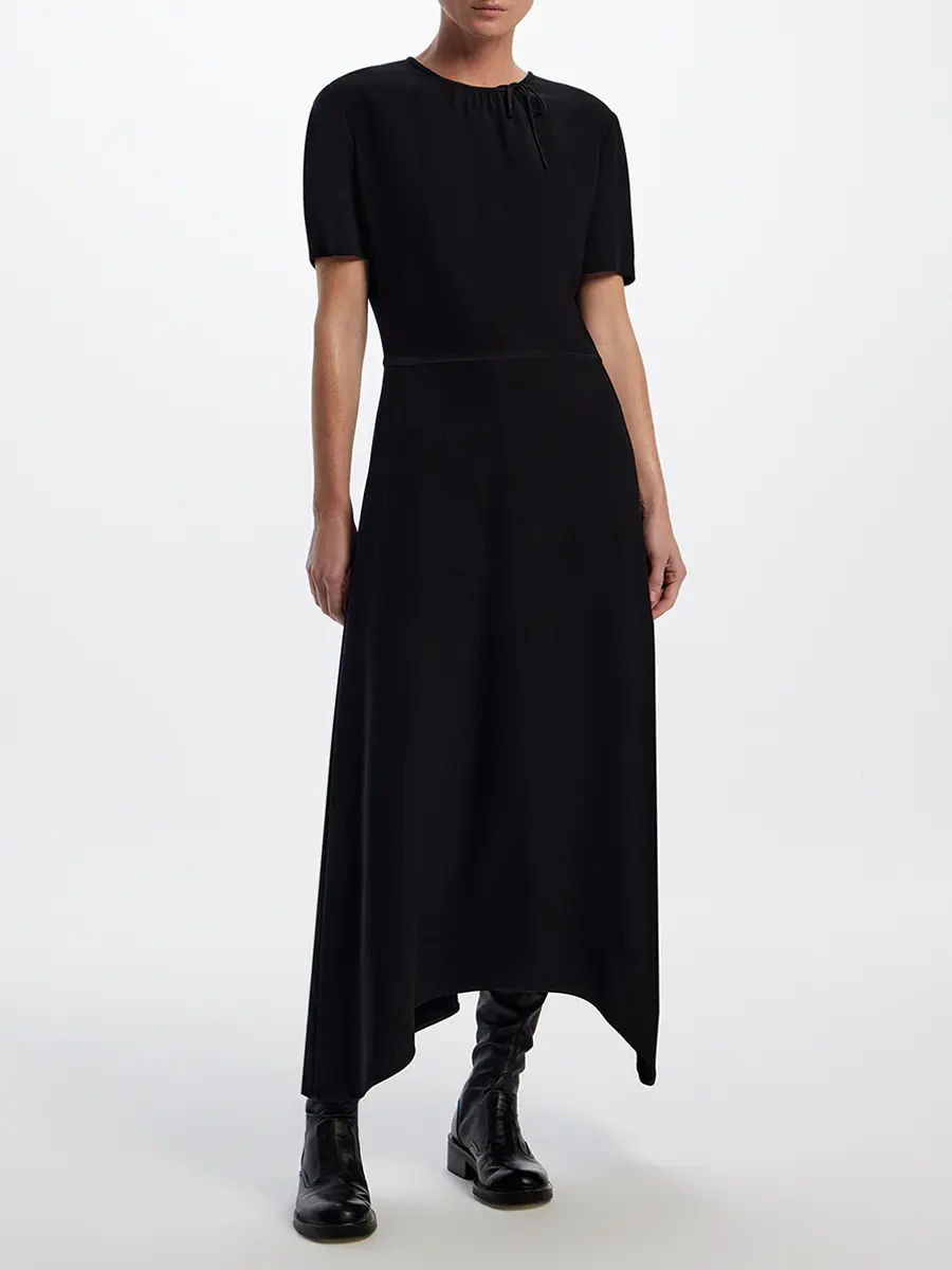 Платье из вискозы