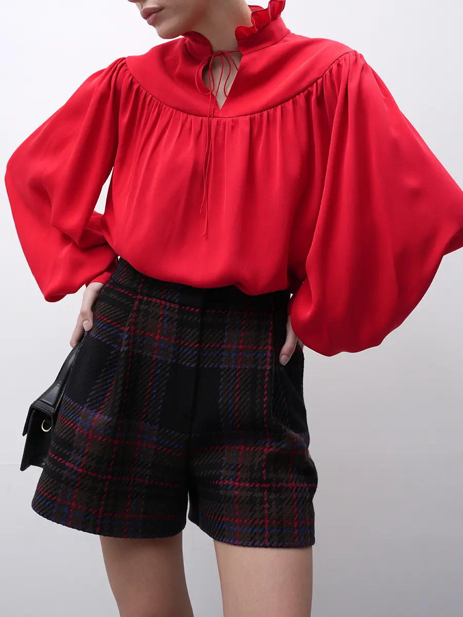 Блузка шелковая