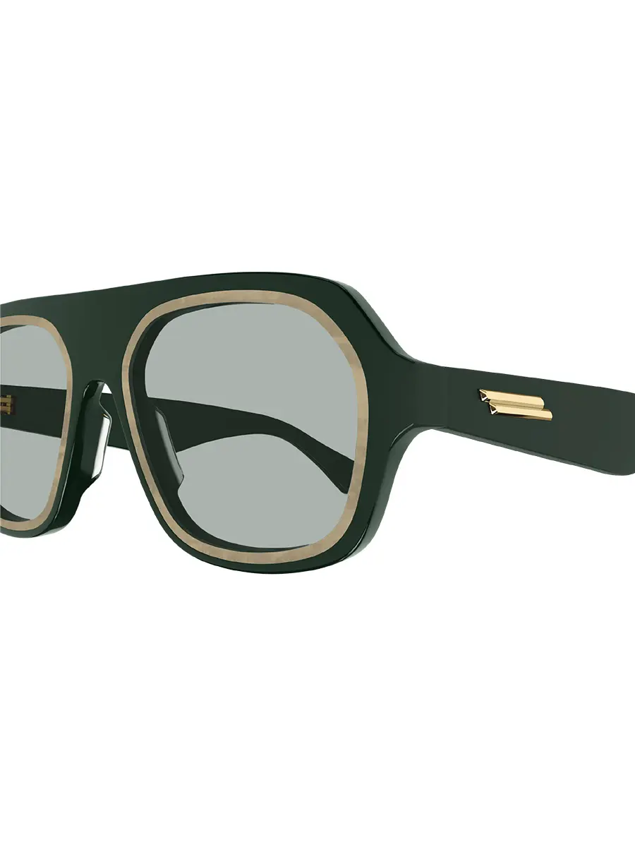 Очки солнцезащитные